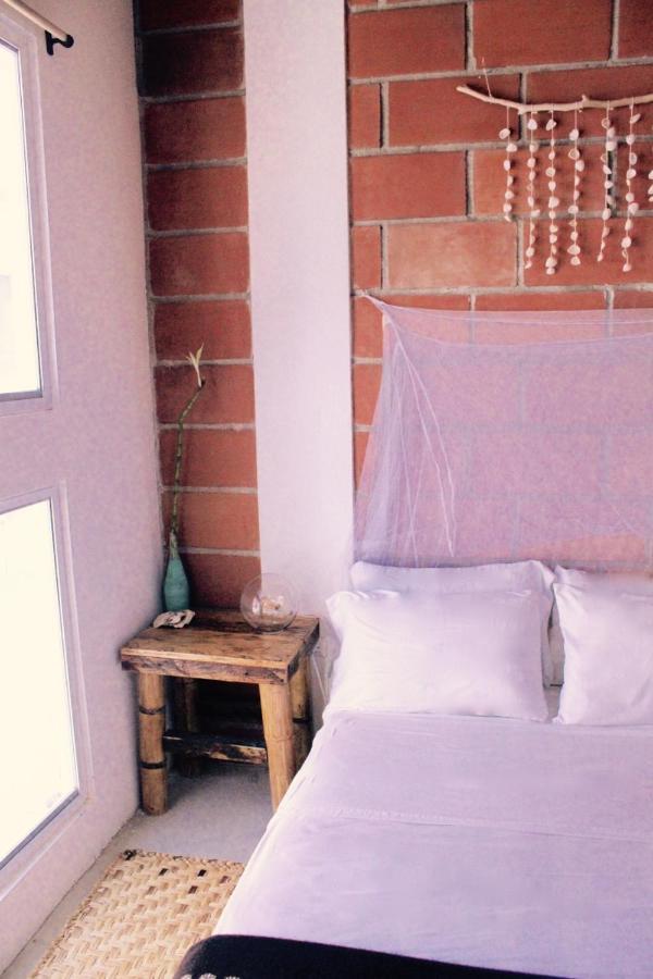 Free Spirit Hostel Ecuador, Puerto Engabao Exterior foto